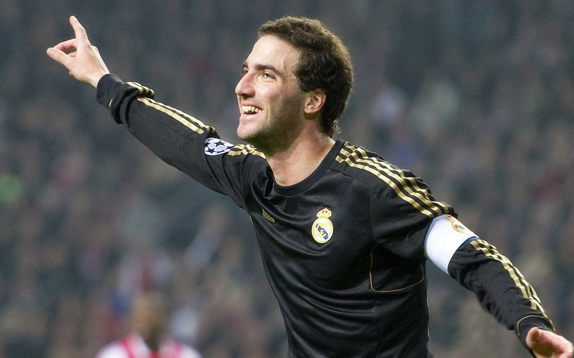 梅西在法甲首秀即破门,助巴黎再下一城,梅西在法甲踢了几场